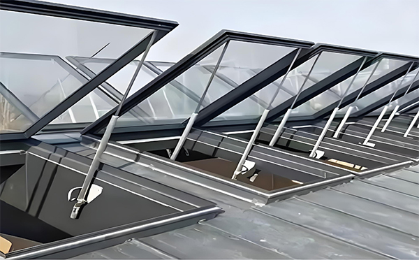 皮山消防排烟窗