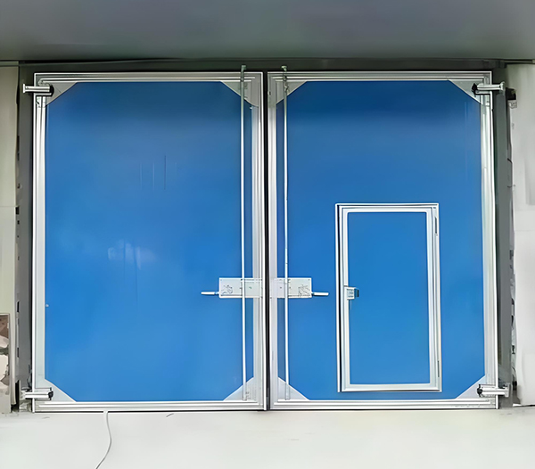 皮山工业平开门