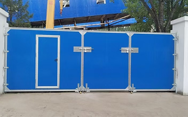 皮山工业平开门