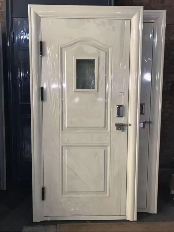 皮山学校教室门