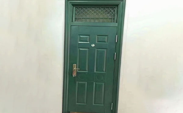 皮山学校教室门