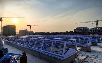 消防皮山排烟窗开启角度