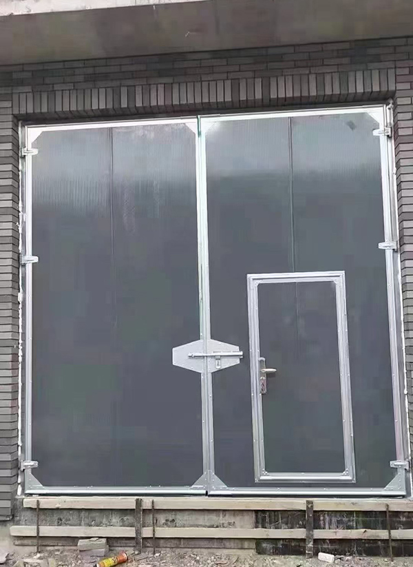 皮山工业平开门在大型设备制造车间的应用实例