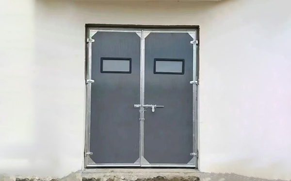 皮山工业门在高温作业区域的运行表现